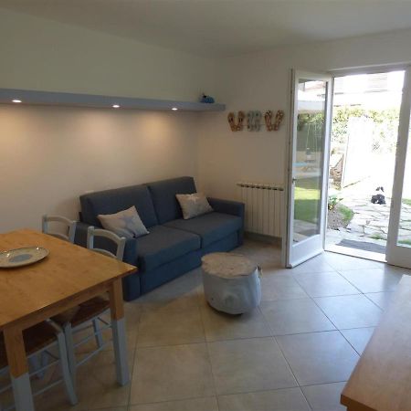 Tundra 1 Apartment Тирения Екстериор снимка